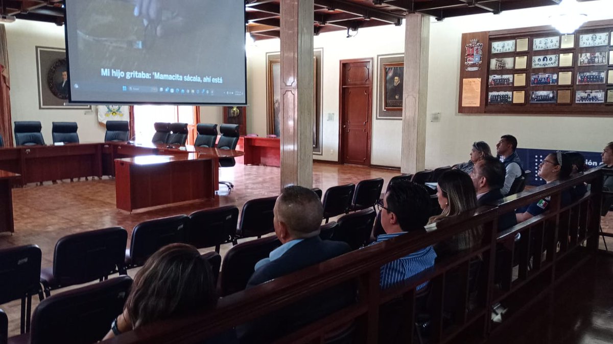 ceaivgente's tweet photo. Concluimos con las capacitaciones en "Atención integral a víctimas" dirigidas a las y los trabajadores trabajadores municipales. 🙋♂️🙋♀️🙋
Agradecemos a @municipio_leon por el apoyo y por sumarse al trabajo coordinado con la #CEAIV. 🤝 https://t.co/B8LumSSX8I