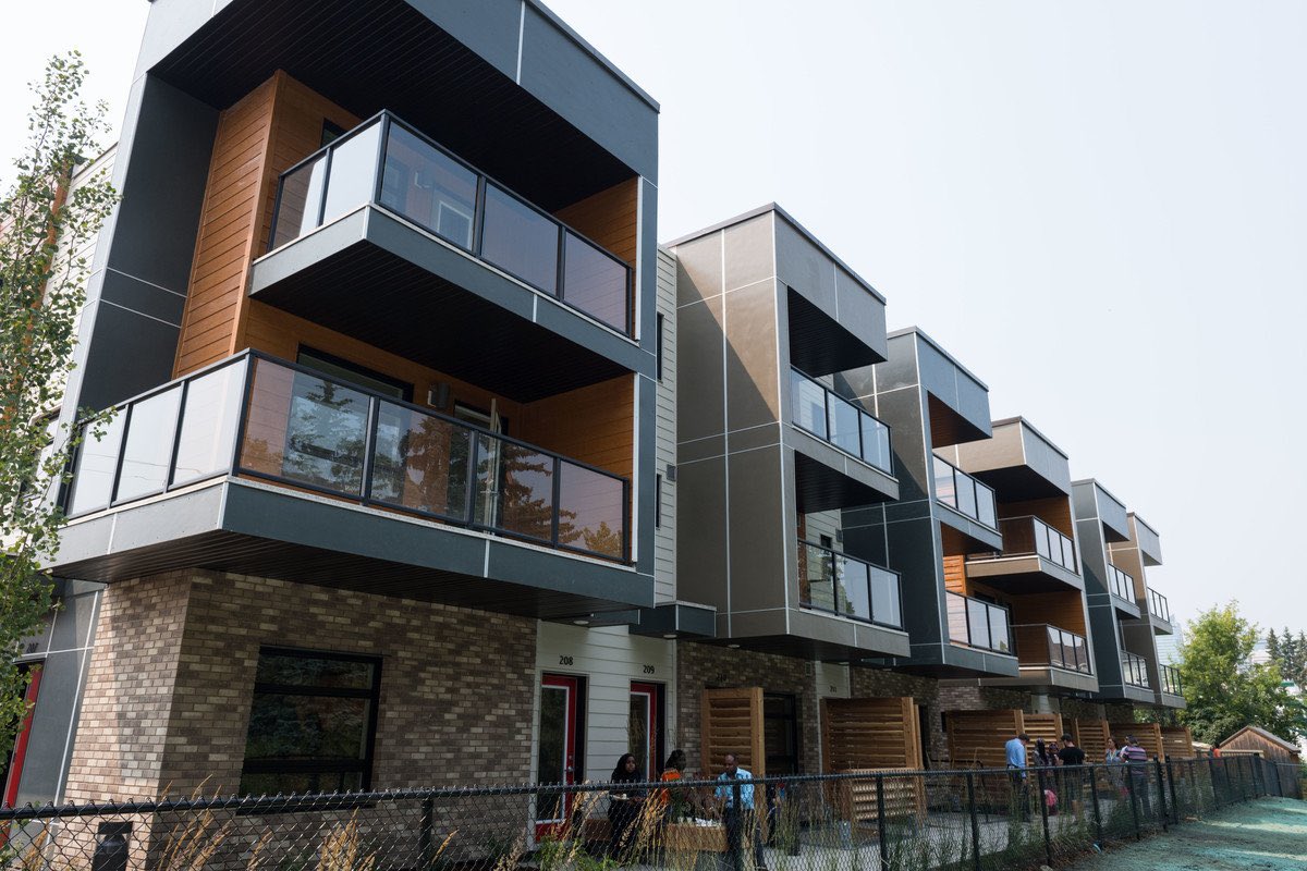 Right now rising housing costs are contributing to an #affordability crisis in #yyc. The average rent rose a shocking 22% in the last year, while the cost of buying a home is seeing the fastest increase in the nation. Demand &gt; Supply. #yyccc #yychousing