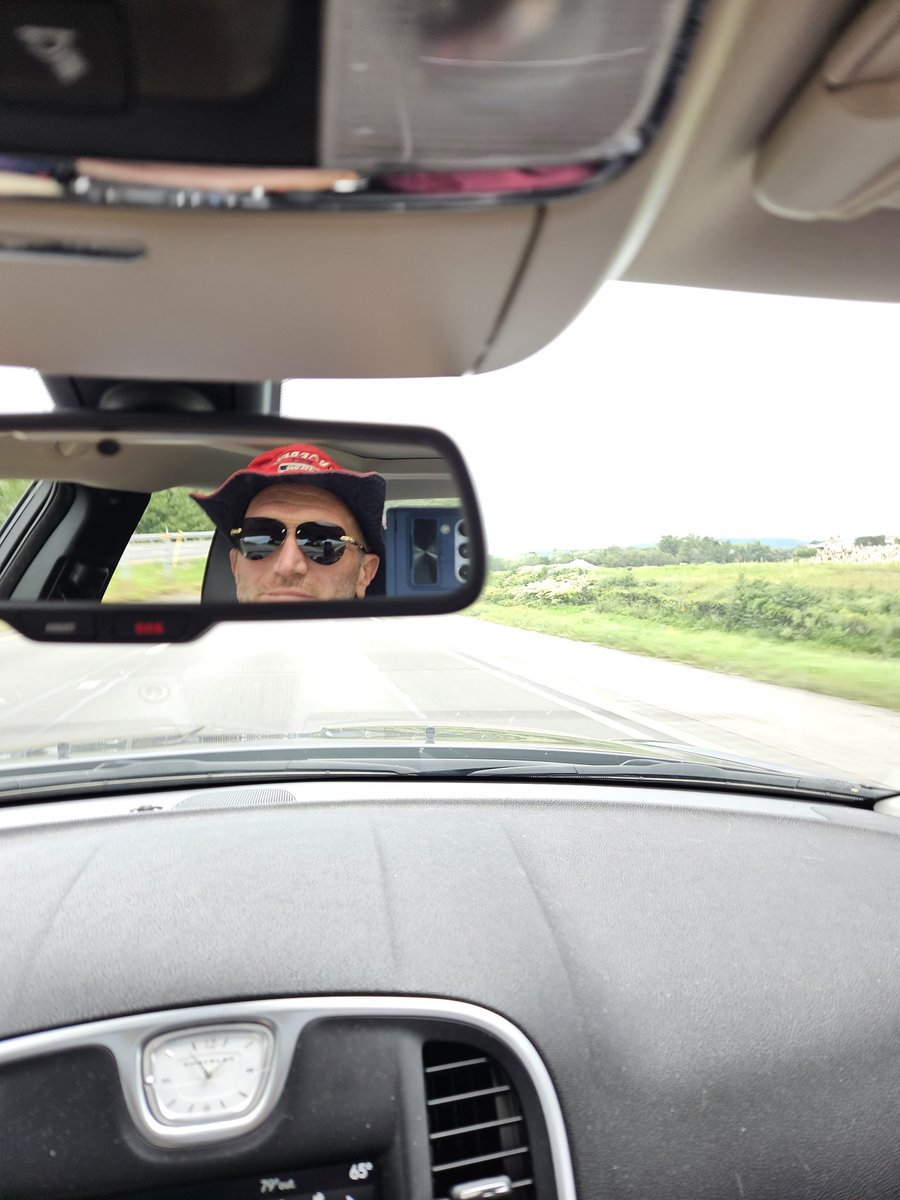 Todd DeSeau (@todddeseau) on Twitter photo 