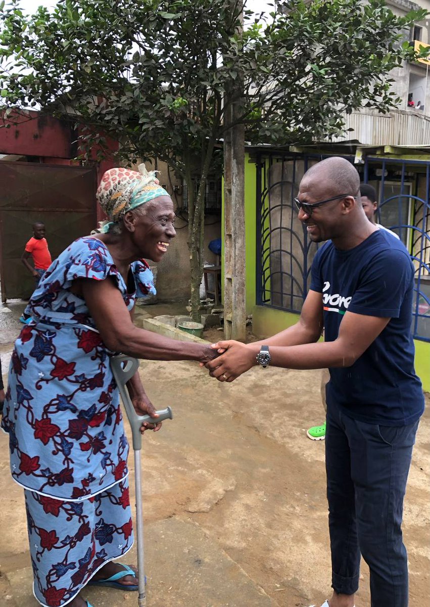 IsraelGuebo's tweet photo. Jour 5. La campagne est en marche. Nos pieds aussi. 🚶🚶🚶 A sillonner tous les recoins de la commune d'#Abobo. 
Ce mardi 29 août, notre parade nous a emmené au marché de la Sogefiha, jusqu'au quartier M'Ponon en passant par les rues d'Habitat.

Montrer, expliquer, défendre notre projet d'un #AboboEnMieux et notre volonté de #GagnerEnsemble.