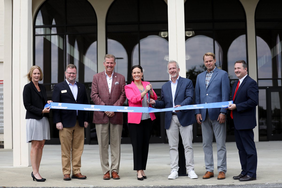 LtGovColeman's tweet photo. I was so excited to join @MYMYXR and celebrate the company’s new regional headquarters in Bowling Green, which is creating 60 full-time jobs. Companies from all over the world keep choosing Kentucky as the place to do business, because they know they can count on us. https://t.co/e1MR78vFL5