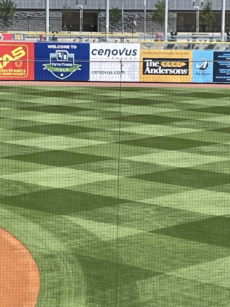 One of my favorite sayings is, “it’s just grass”, but I’m not sure this 365ss from <a href="/MtnView_Seeds/">Mountain View Seeds</a> is just grass. Stuff is awesome.  Also thanks to <a href="/BrianMavis1/">Brian Mavis</a> and <a href="/MHRuppster/">Mike Rupp</a> for your knowledge and expertise!!!
#12moregames!!