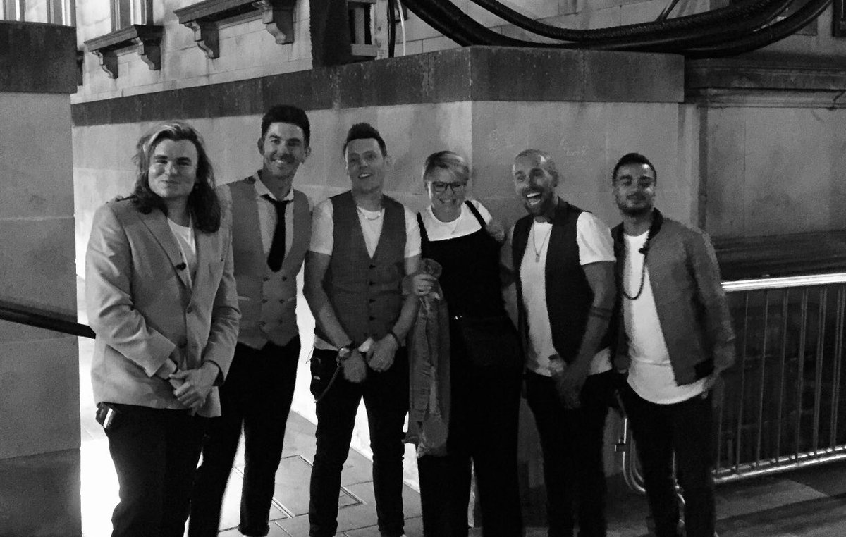 Lesley Younie (@ly_loves_life) on Twitter photo <a href="/edfringe/">Edinburgh Festival Fringe</a> - Lucked out with two cracking shows...Afrique En Cirque and The Magnets <a href="/themagnets/">The Magnets</a> - energy, artistry, singing & dancing- perfect way to close out - thank you! 🤩 & of course the unmentioned star of the show our beautiful Burg 🤩 #edfringe #burglife <a href="/edfringe/">Edinburgh Festival Fringe</a> - Lucked out with two cracking shows...Afrique En Cirque and The Magnets <a href="/themagnets/">The Magnets</a> - energy, artistry, singing & dancing- perfect way to close out - thank you! 🤩 & of course the unmentioned star of the show our beautiful Burg 🤩 #edfringe #burglife