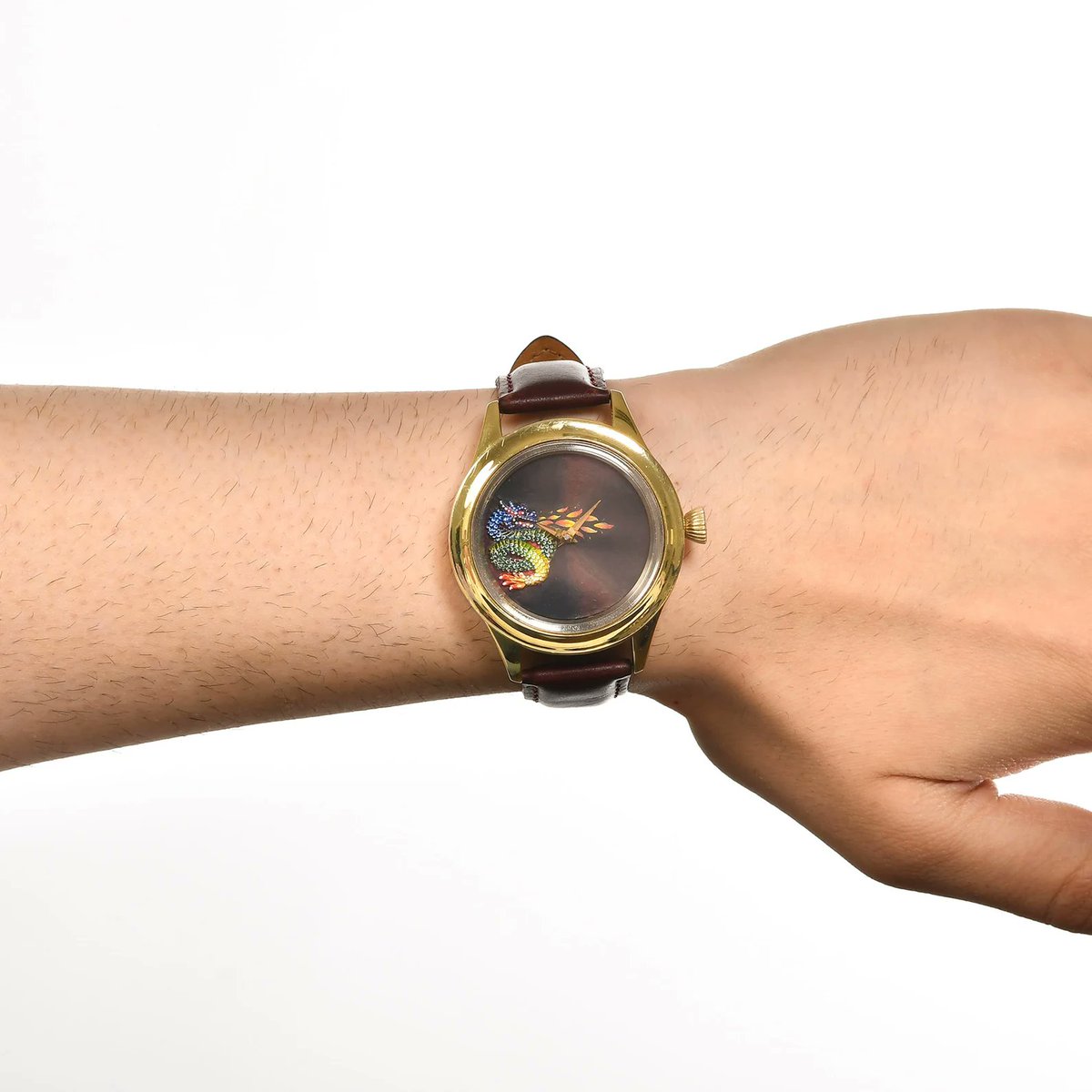 siriusdiamant's tweet image. Elegant Dragon Hand Painted Luxury Watch, Genuine Leather Unisex Watch

Etsy Link : t.ly/Vcs-j

#DragonWatch #MythologyWatch #HandmadeWatch #HandPaintedWatch #ModernWatch #LuxuryWatch #LeatherWatch #UnisexWatch #WaterproofWatch #QuartzWatch #AnalogWatch #HandmadeGift