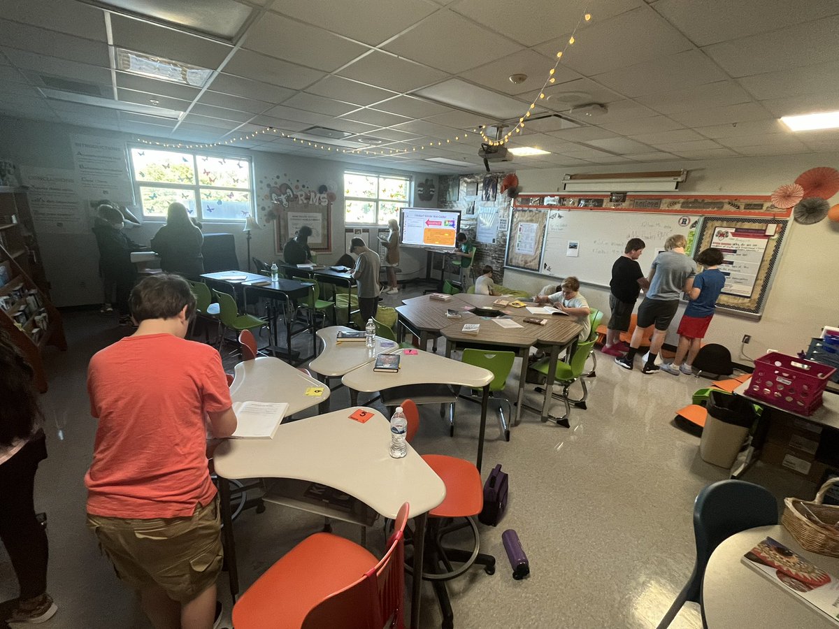 ahowlett09's tweet photo. The Mariposas🦋have migrated into 8th grade ELA classrooms around the district thanks to @ELeducation My ML Ss immediately feel a connection to the gallery walk images! Another S asked if the whole district was doing this because a friend was talking about the 📕 last night! Yes! https://t.co/vObr52PKhb