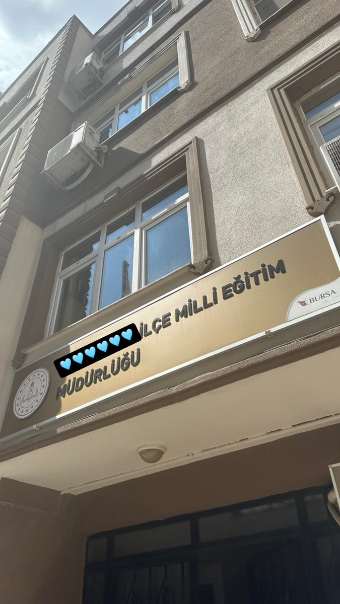 nnewblog's tweet photo. Aylardır hayali kurulan o An❣️Pazartesi günü evrak teslimi yapıldı🩵 İmzalar atıldı🩶 
Şimdi Cuma günü okulda olmak için sabırsızlanılıyor😍
#okul #meb https://t.co/O8vJ8kJg22