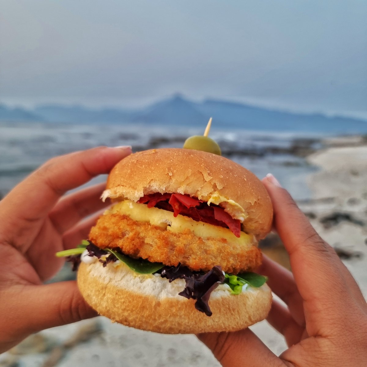yesitschalcee's tweet photo. Get ready to ignite your taste buds! 🔥🍔 This month, Pick n Pay's got your back with unbeatable deals on Fry's Plant-Based Golden Crumbed Schnitzels from R74.49 marked down to R49.99! 
#FrysFamily #Amplifry #MeatFreeMondays #Ad https://t.co/w7fjniI7Ol