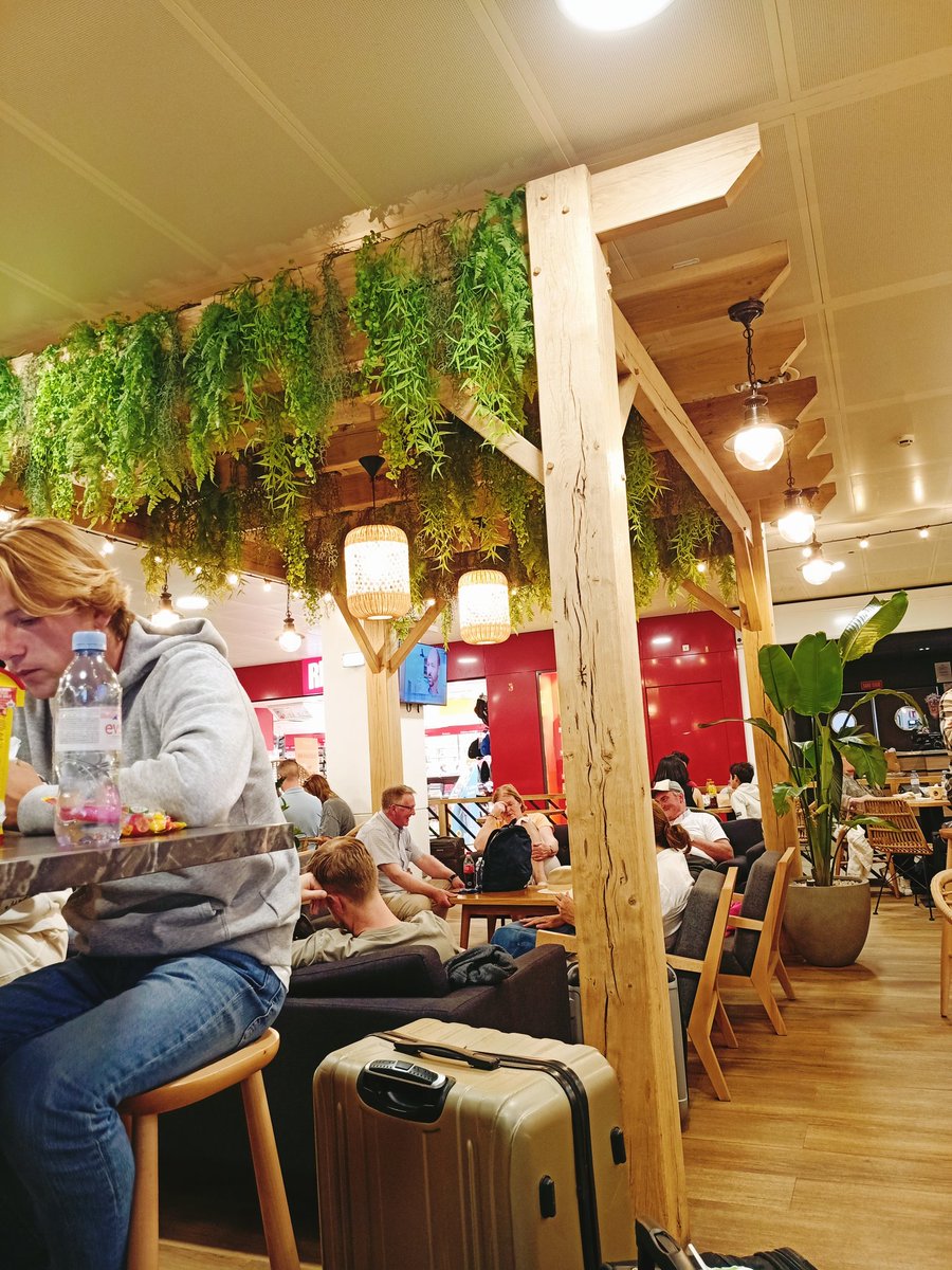 AlinaMure's tweet image. #leg1 #Bordeaux #leg2 (hopefully) on the way to #ERSA2023