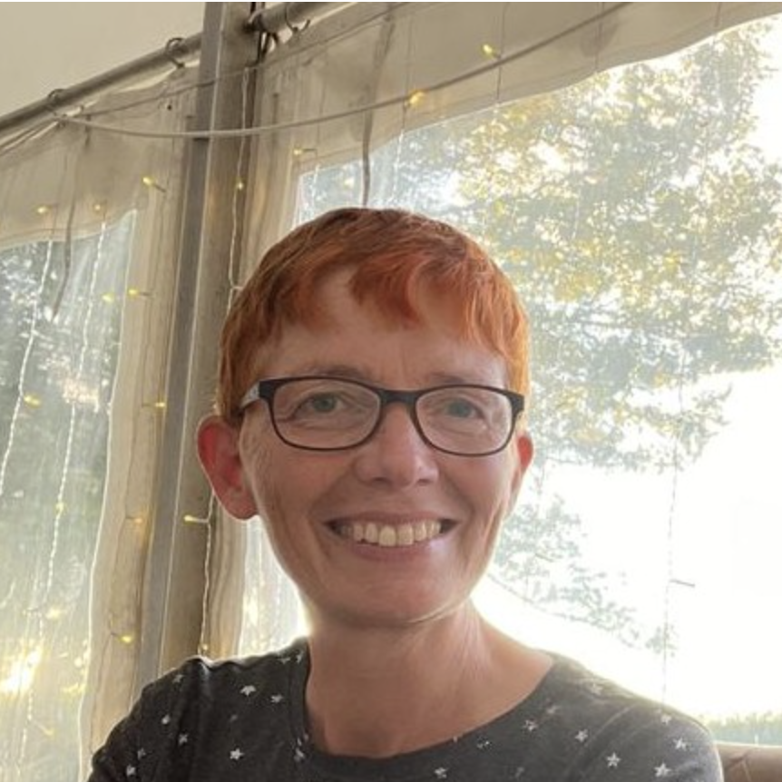 walkerspectacle's tweet photo. A Way of Noticing by Sharon Pinner @sharonnpinner long listed for #SoundWalkSeptember #writingcompetition @walk_sound @woollenwords @kevcheeseman @IsyMead @cherylmarkosky @ralphhoyte @quotes_52 #naturewriting #poetry #flashfiction #writingcommunity https://t.co/CHBchSL2DS https://t.co/tNWml4YaSC