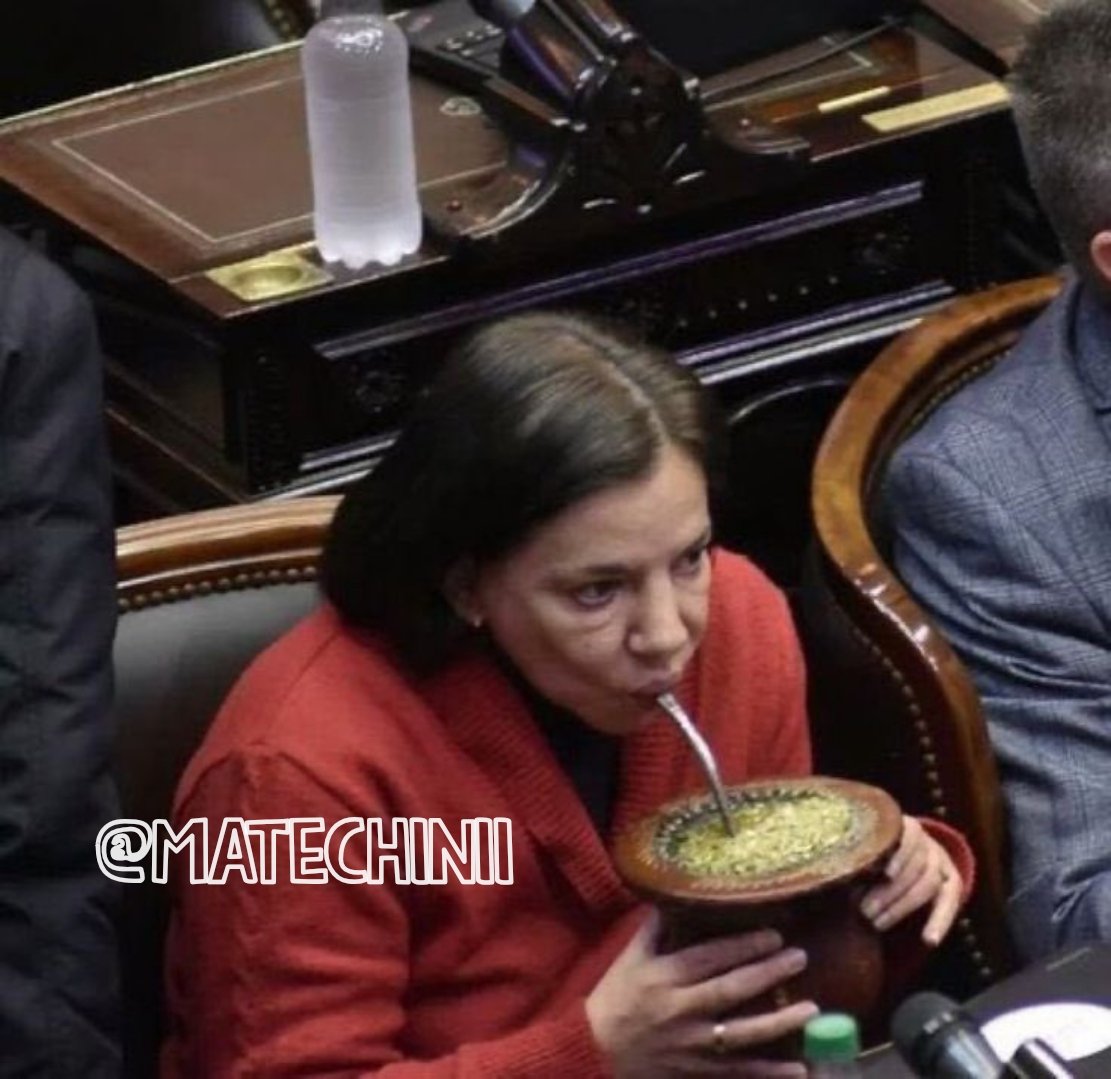 "no podes tomar tanto mate"

Yo: