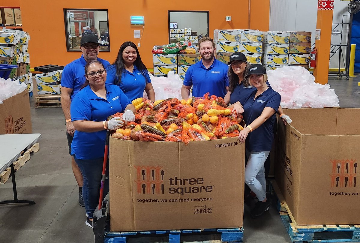 BensonBingham's tweet photo. We had the opportunity to volunteer at Three Square Food Bank tonight with a client. It was a wonderful experience. Check out https://t.co/I2QGO9vjUg for program information, volunteer opportunities, and donate. #hunger #volunteer #foodbank #bensonandbingham #Nevada #LasVegas https://t.co/JOI3SxNFBM