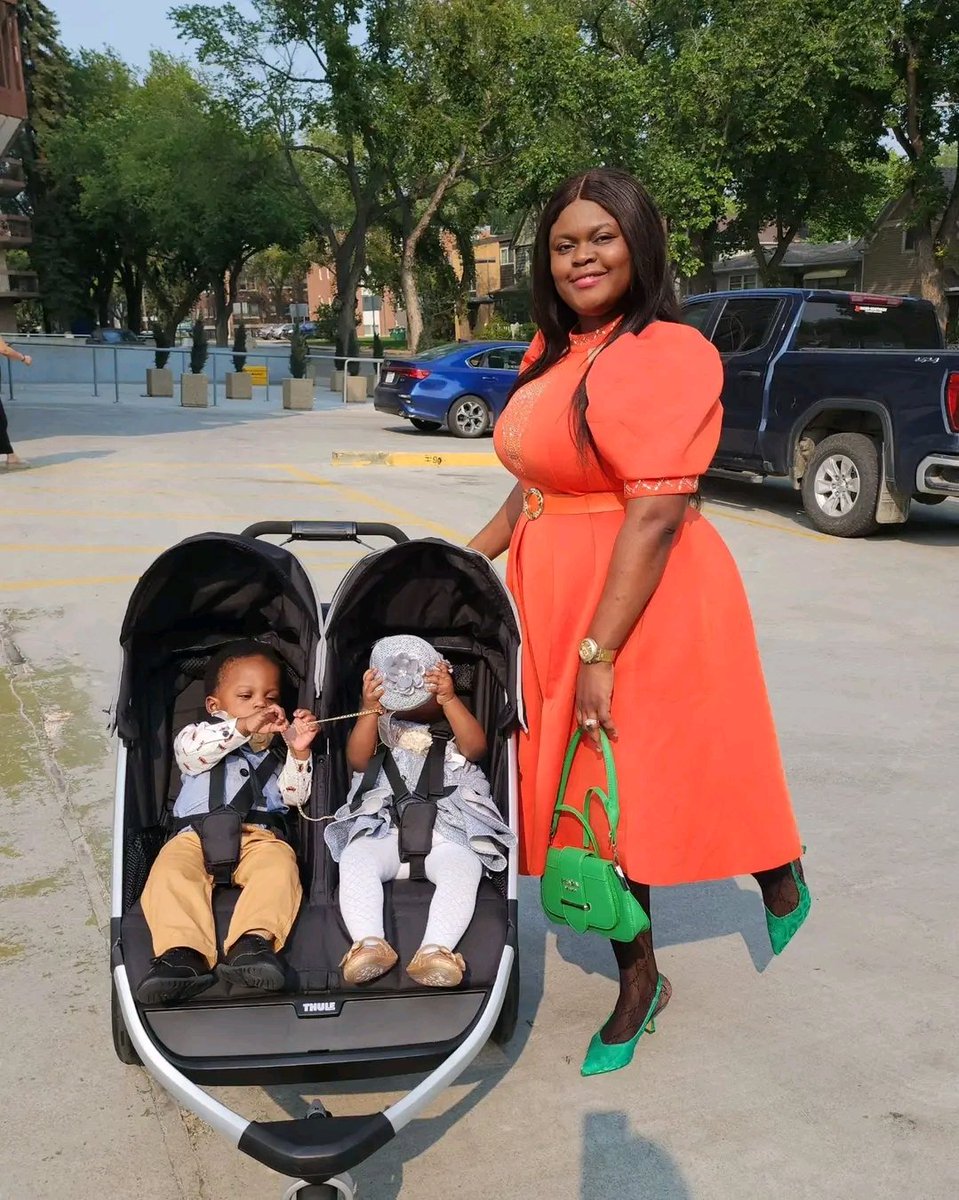 AnnyJacob6's tweet photo. A blessed  woman.
A Happy  Woman. 
A determined  💪  woman. 
A greatful 🙏 woman.
#twinemum #family #greatfulheart https://t.co/gkdi4JNWkh
