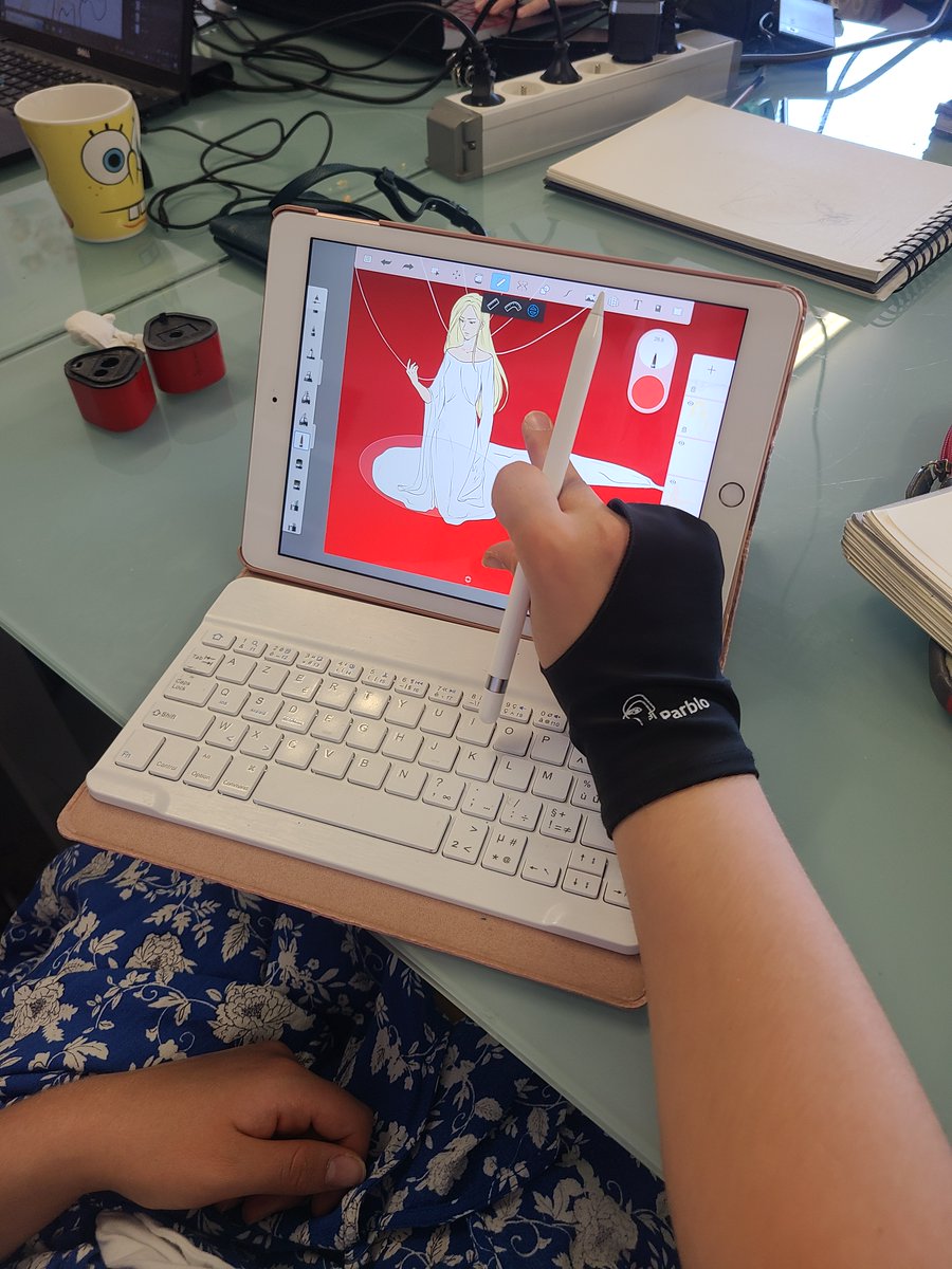 liconograf's tweet photo. Pour cet exercice, les étudiants de première année devaient réaliser une illustration en 3h dont le sujet était libre, ayant pour but d’entraîner les élèves à gérer leur temps, tout en produisant la plus belle image possible. 🖼

À bientôt à Liconograf ✌ https://t.co/6IPigvMa6o