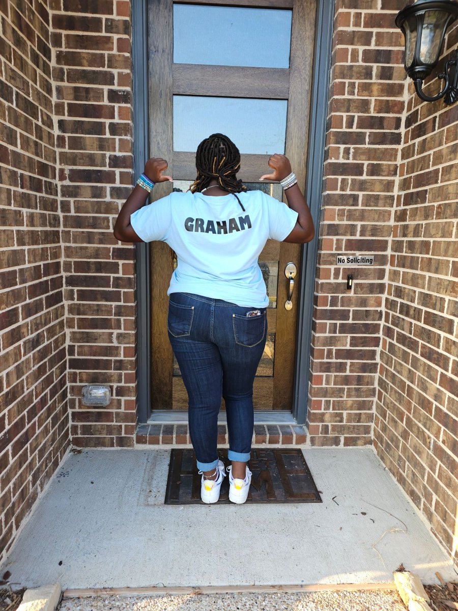 Coach_n_KD's tweet photo. Welp...my baby girl is officially a Senior! #GoTeri #Classof2024 https://t.co/6jAbuHzKt9