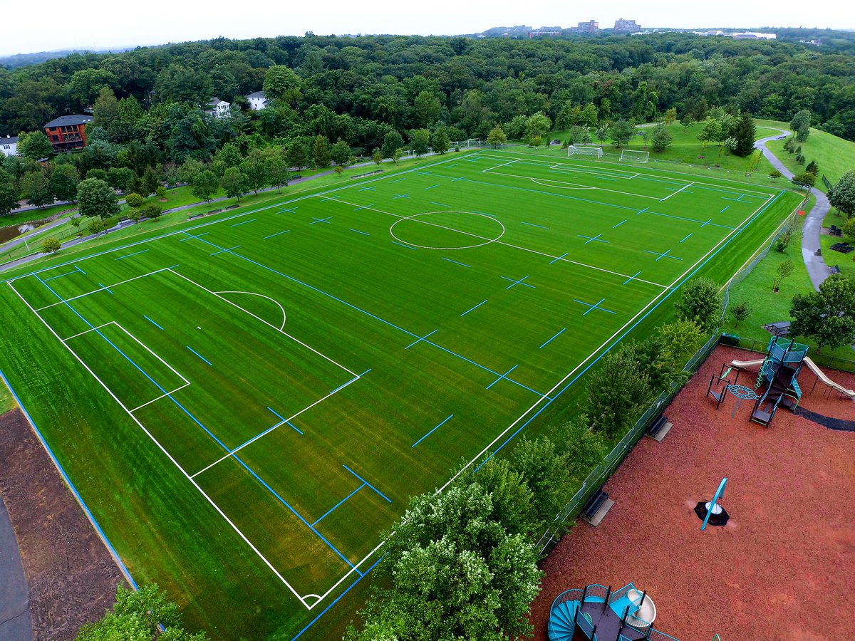 TenCate_NE's tweet photo. Innovation & athletic excellence collide at Skyline Park! This state-of-the-art synthetic #IRONTURF field is built for durability, elevating your game to the next level. Unmatched quality. Unbeatable performance. ⚽🏉 #GeoSurfacesNE #TenCate #QualityMatters https://t.co/j0L7a0XbNo