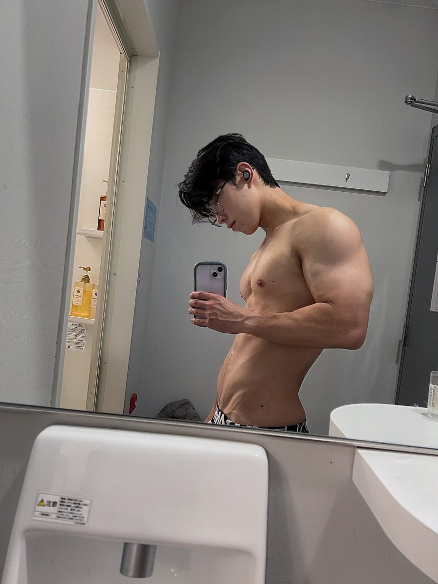 superkazu24's tweet photo. 冬なったら筋肉目立た��くなっちゃう🫨
#筋トレ https://t.co/PVhtjll0RP