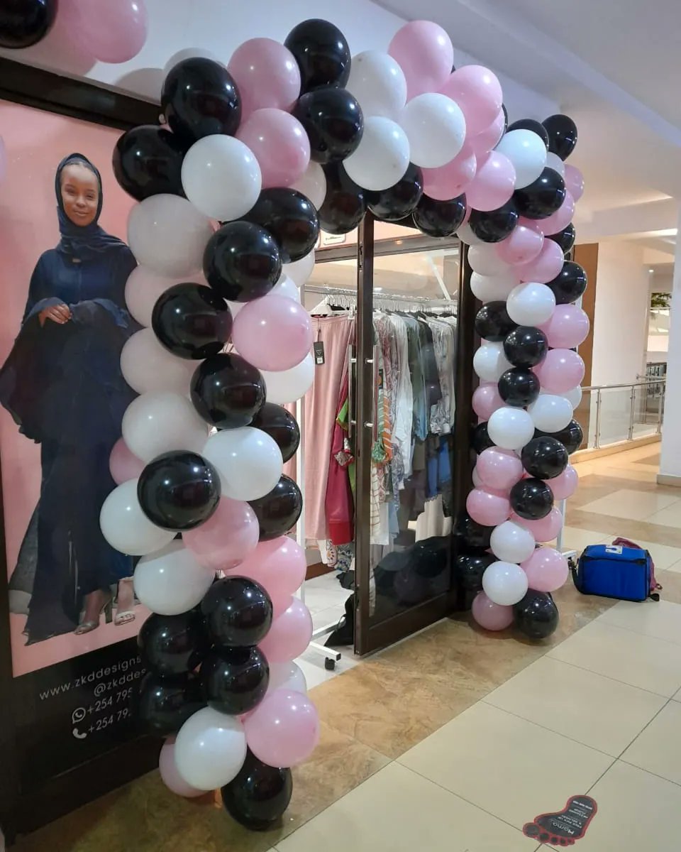 Get balloons where you want them and when you want them, without the hassle!
Contact us today on 0797475475 to place your order
#balloonartist #balloondecoration #partykaren #themeparty #smallgrandercelebrations