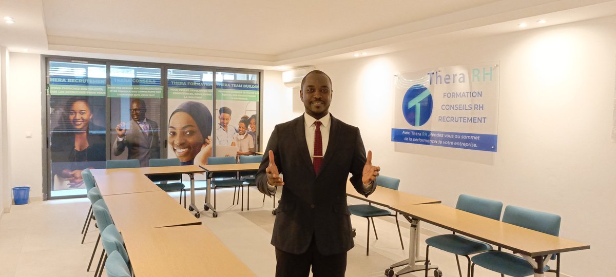 ChanelleKM's tweet photo. Bienvenue à nos ateliers de développement personnel et de prise de parole en public. https://t.co/65Uo3m7QCx