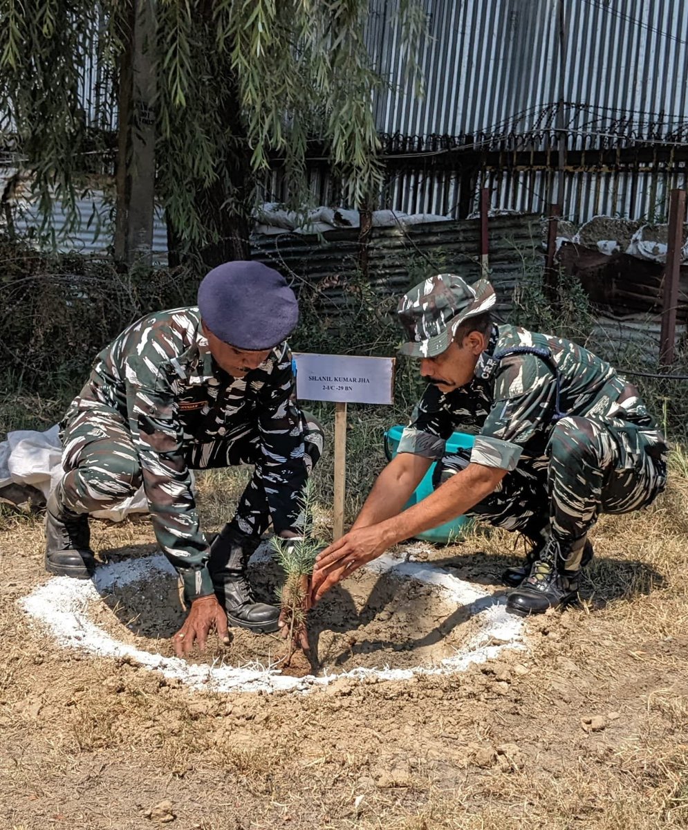 29_crpf's tweet photo. 29 Battalion CRPF organized final plantation drive and achieved plantation target of  675 saplings. On this occasion Sh. Pradipta Kumar Sahu Commandant along with officers and Unit personnel planted saplings to make our planet more green. https://t.co/XgL4Bq1gbh