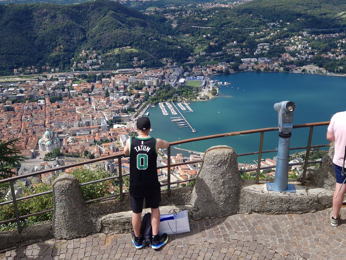RKH4658's tweet photo. What a view over Lake Como...wearing a @NLootin special!
#Mutat https://t.co/QVqZEWYhRw