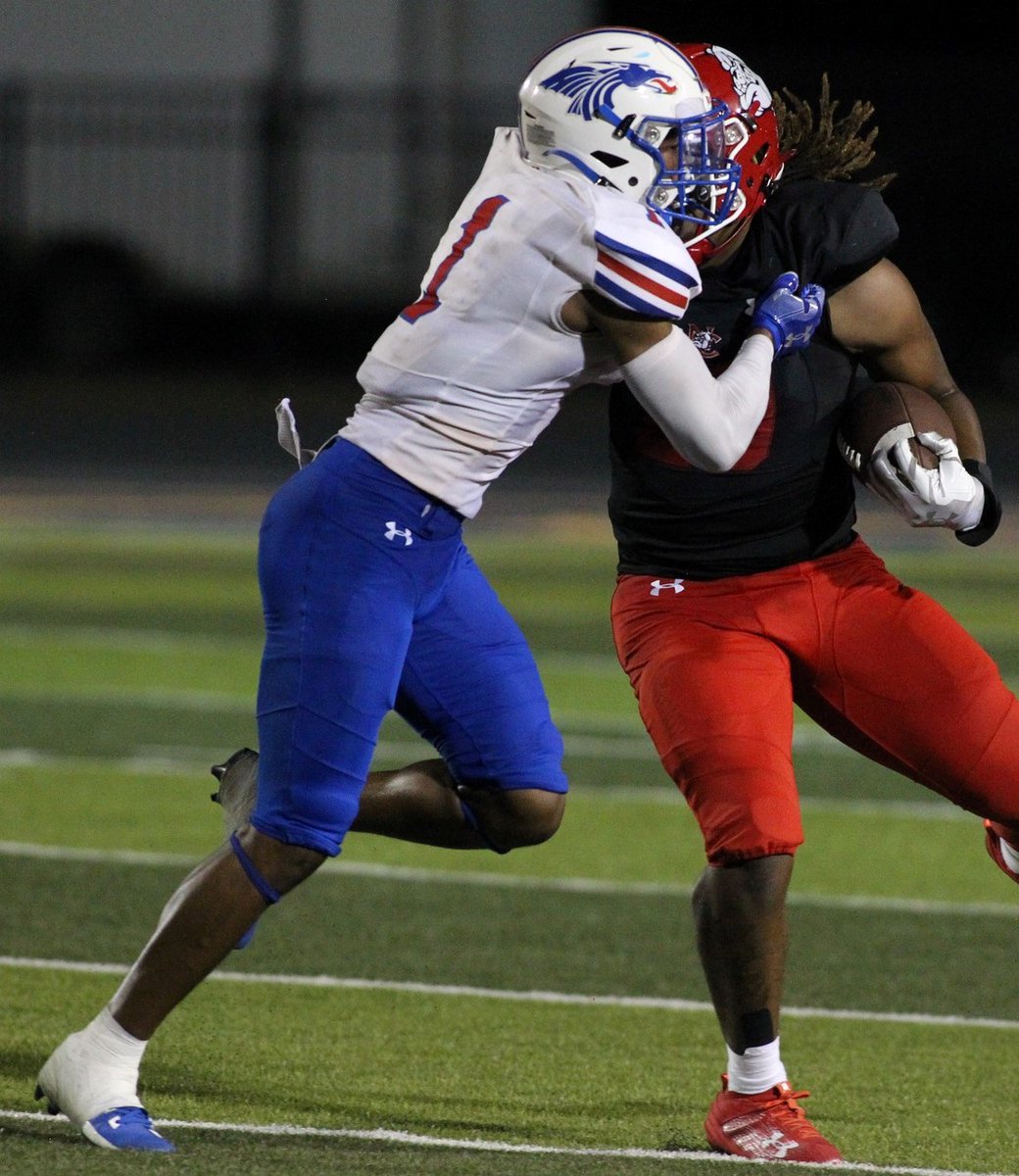 JuCoFootballACE's tweet photo. Jaymar Mundy @CantGuardJay21_ @ Hutch JuCo @BlueDragonsFB picks up @CharlotteFTBL Offer @CoachDrewDallas https://t.co/LlKzjt66z8
