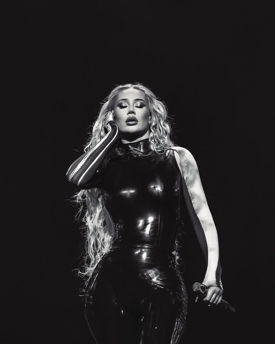 M0NEYCOME's tweet photo. “Money Come” music video almost reached 1,5 MILLION views on youtube 🔥🖤 @IGGYAZALEA https://t.co/paPLW0mryA