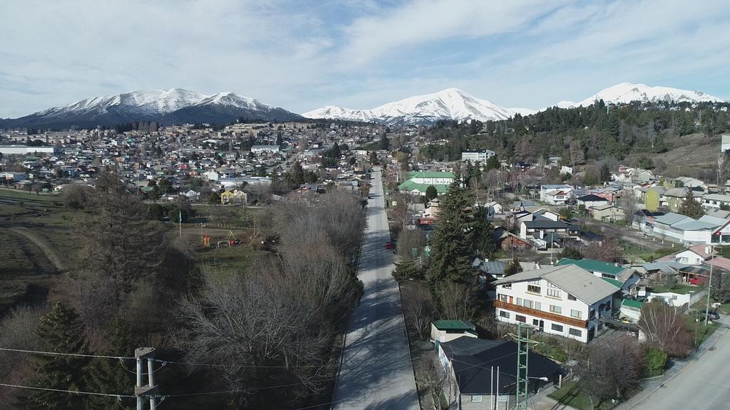#Bariloche | Cada vez falta menos para la culminación de la pavimentación de calle Morales. Los trabajos de esta importante arteria de la ciudad registran un  avance del 95% de ejecución. (+)