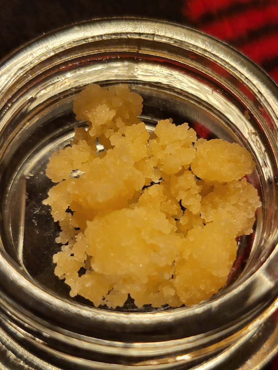 Native2Crypto's tweet photo. What are we smoking today Native!?!!? ๐๐จ๐จ
Sugar Wax - Purple Dream ๐
#cannabisculture #Roilty https://t.co/6sZjTmYSYr