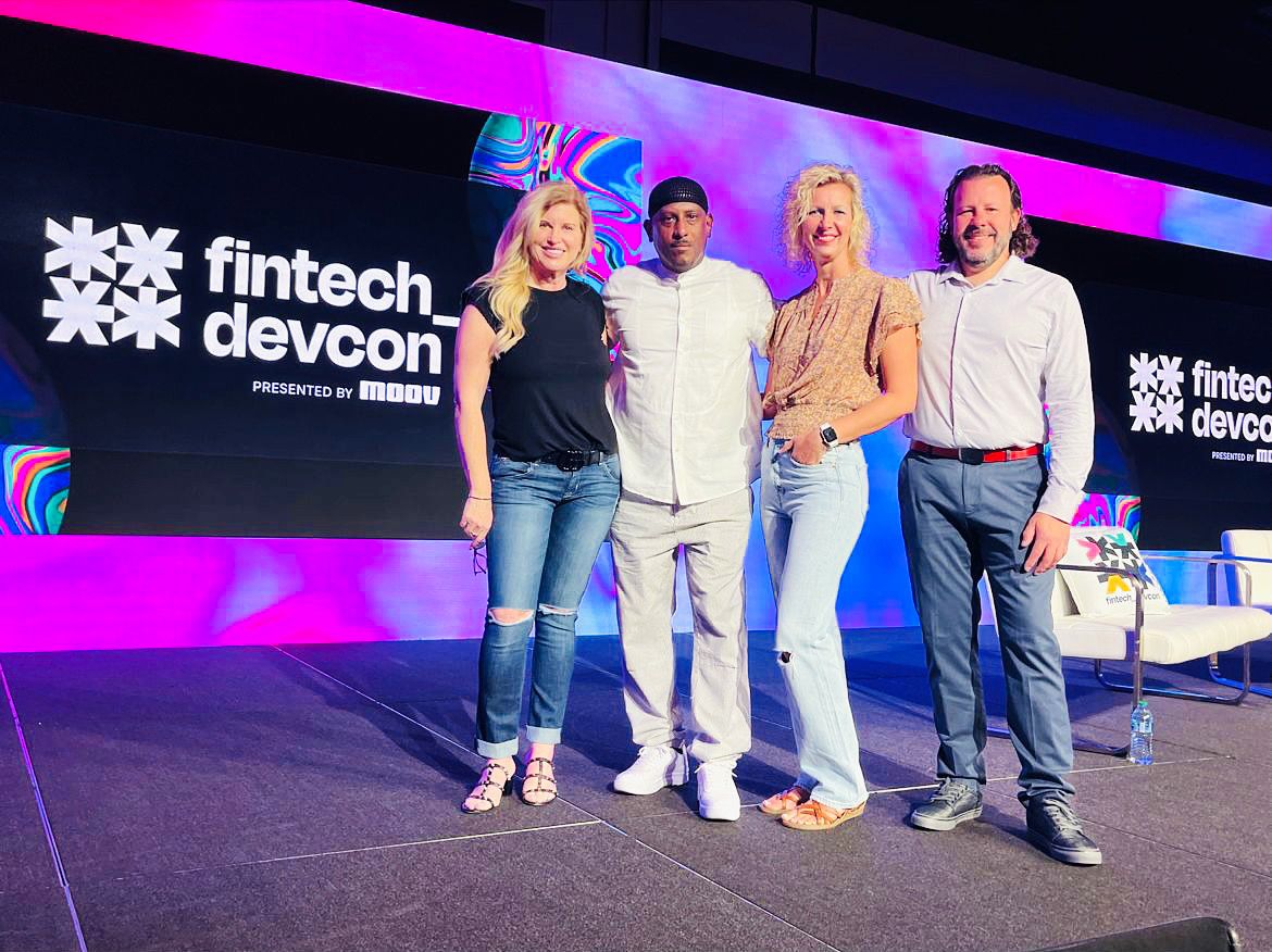BillGOPayments's tweet image. At BillGO, we strive to make #billpay more accessible. Our President of Consumer Solutions demonstrated this last week at @fintechdevcon (@moov) with @Fingercheck, @justsolvent &amp;amp; @TCHtweets, discussing how to build #financialinclusivity!

Way to #executewithexcellence, Cindy!