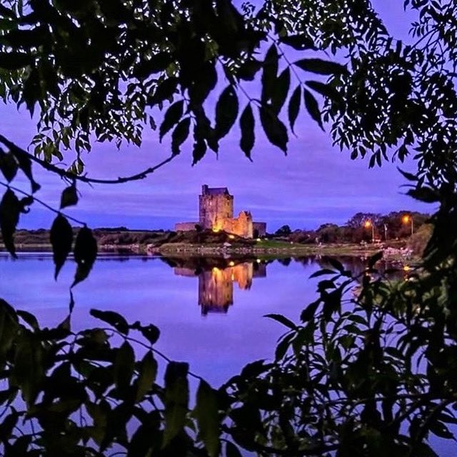 Make memories in timeless places… Dunguaire Castle at sunset in Kinvara, Co. Galway 🏰🍃🌅 #WildAtlanticWay #LoveGalway 📸ig/travelling_irish_rose