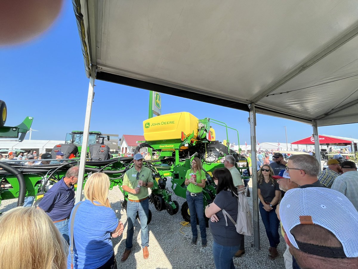 Chris Riley tweet media