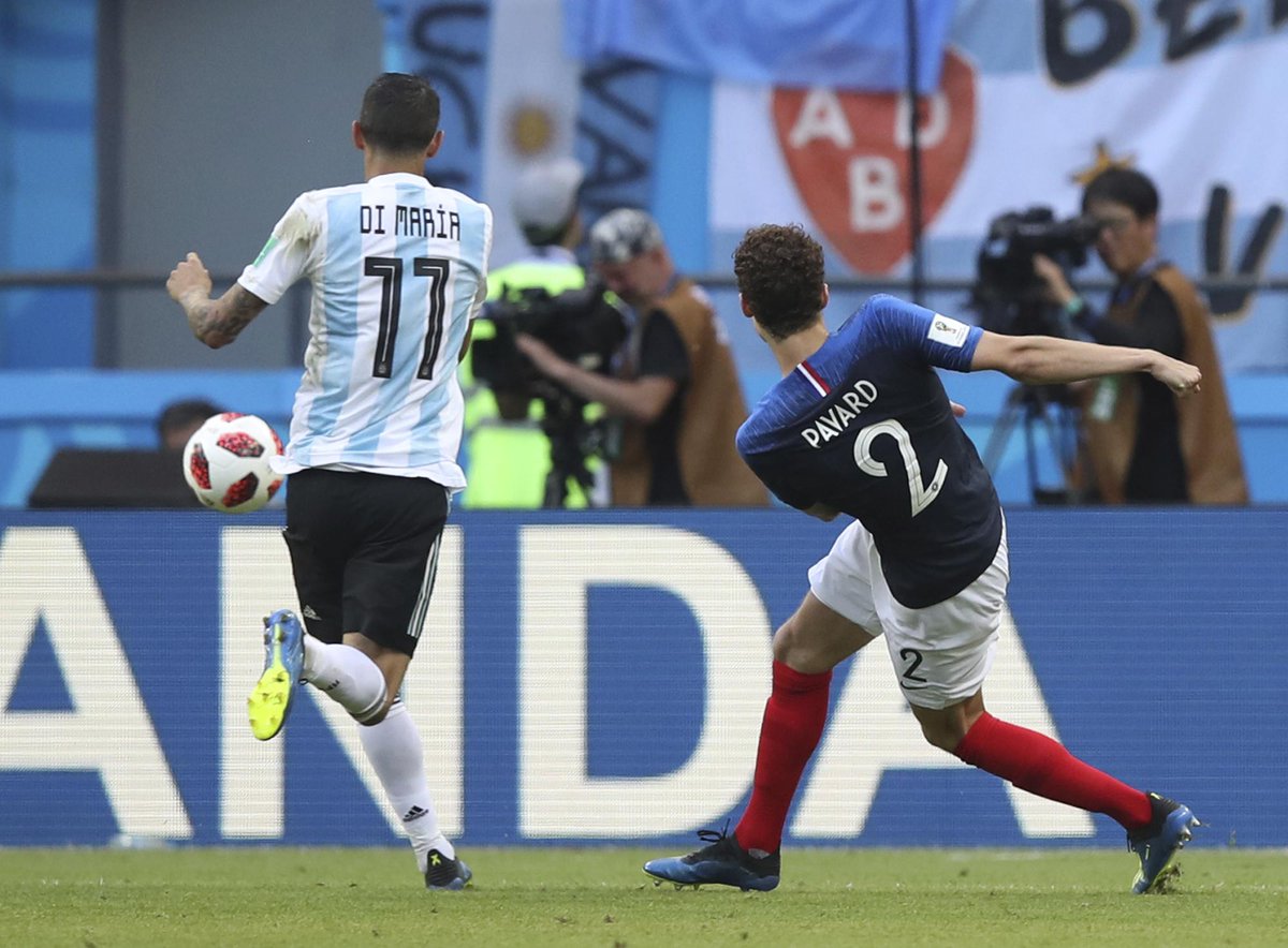 #WorldCup2018 Benjamin Pavard of France shoots and scores his side's second goal during the 2018 FIFA World Cup Russia Round of 16 match between France and Argentina at Kazan Arena on June 30, 2018 in Kazan, Russia.