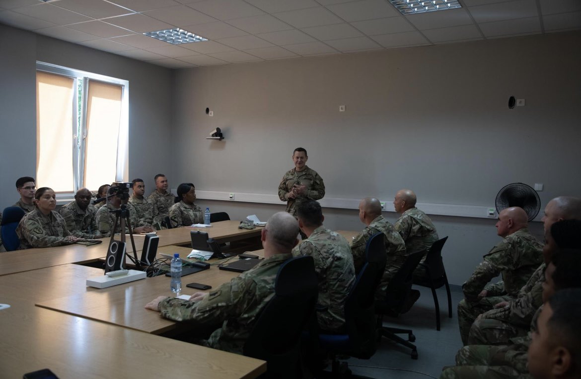 3rdCAB's tweet photo. Soldiers had the privilege of meeting the Vice Chief of Staff of the Army, Gen. Randy George, and Sgt. Maj. of the Army, SMA Michael Weimer during a recent visit! 

Soldiers were empowered to continue building trust through professional communication!

#MarneAir #ROTM #WeAreNATO https://t.co/RDsTCjUIwg
