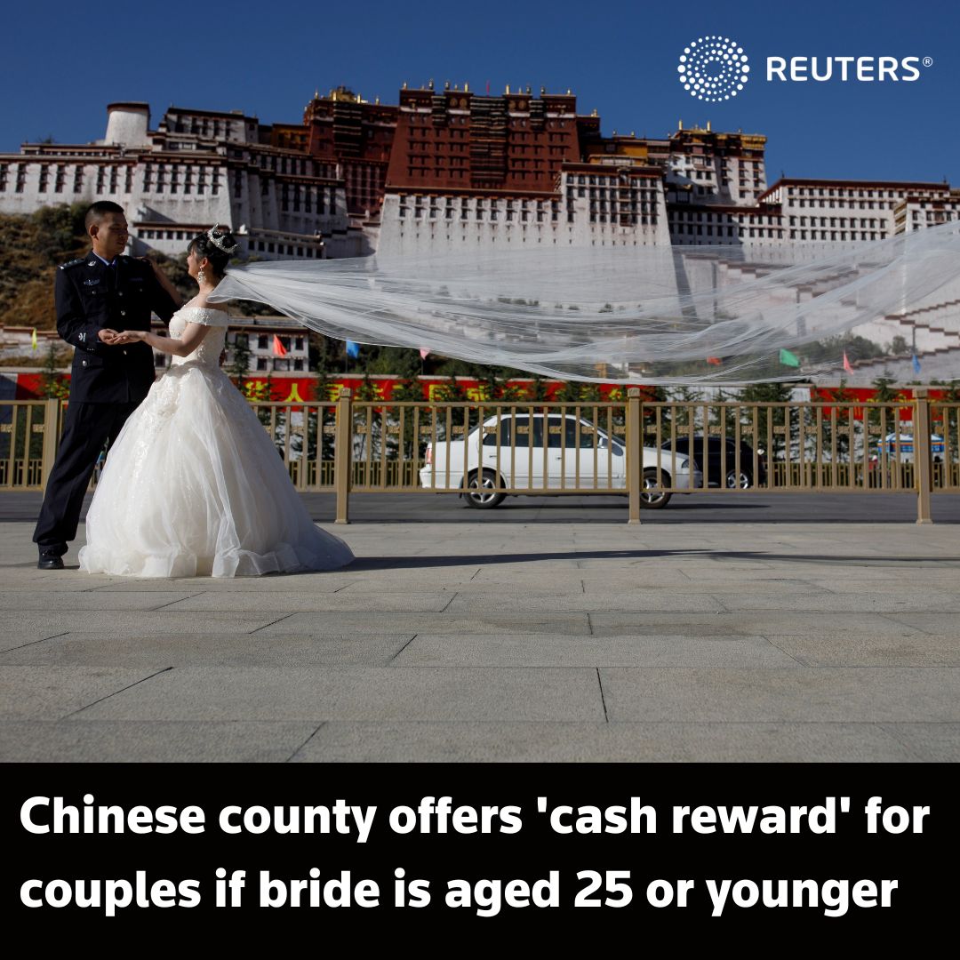 A county in eastern China is offering couples a 'reward' of $137 if the bride is aged 25 or younger, the latest measure to incentivize young people to get married amid rising concern over a declining birth rate reut.rs/3YTCrMk 1/5