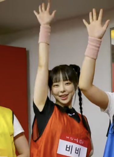 lq vivi tweet media