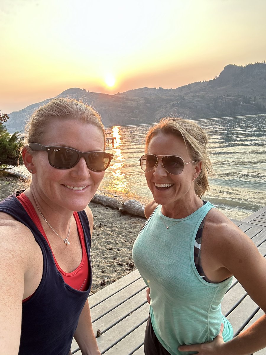 Excellent reminders fr <a href="/wick_22/">Hayley Wickenheiser</a> as we head into hockey season: 

Hockey is a game of mistakes. Shake off your mistakes &amp; focus on the drill at hand. 
Be in the moment &amp; have fun!

#excellence
#resilience
#Smokeydaze
<a href="/SpeakersDotCa/">Speakers Spotlight</a> 
<a href="/SpotlightAgency/">thespotlightagency</a>