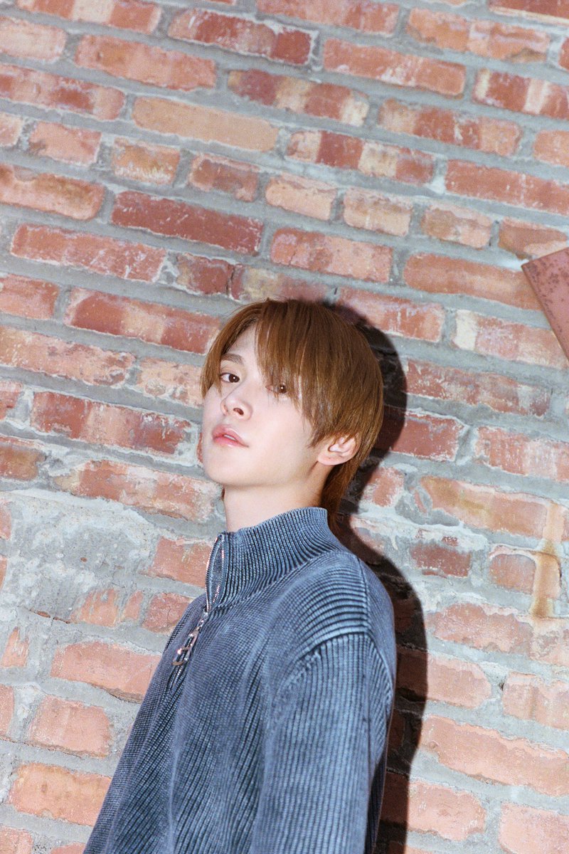 RIIZE_official's tweet image. Guitar Hunting Journey #3

【Get A Guitar - The 1st Single Album】
➫ 2023.09.04 6PM (KST)

💿Pre-save &amp;amp; Pre-order
riize.lnk.to/GetAGuitar 

#RIIZE #라이즈
#RISEandREALIZE
#SHOTARO #쇼타로 
#EUNSEOK #은석 
#SEUNGHAN #승한
#SOHEE #소희
#GetAGuitar #RIIZE_GetAGuitar