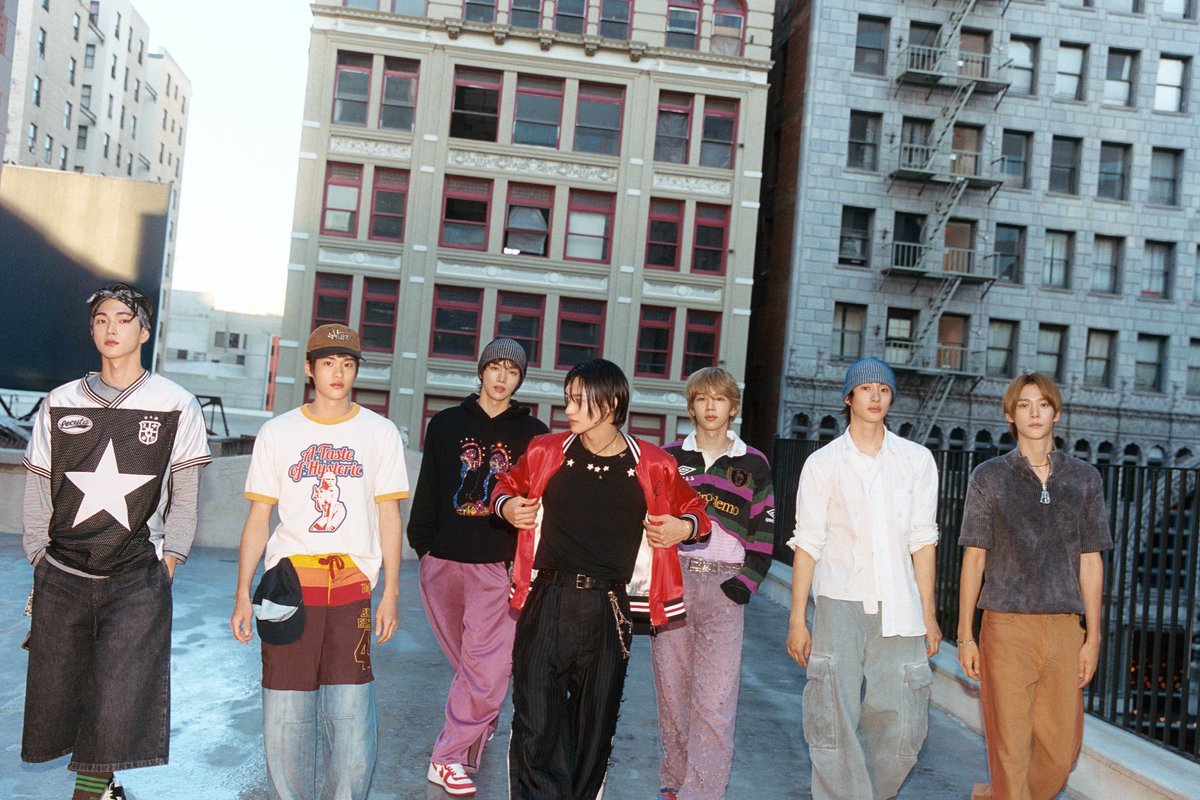 RIIZE_official's tweet image. Guitar Hunting Journey #3

【Get A Guitar - The 1st Single Album】
➫ 2023.09.04 6PM (KST)

💿Pre-save &amp;amp; Pre-order
riize.lnk.to/GetAGuitar 

#RIIZE #라이즈
#RISEandREALIZE
#GetAGuitar #RIIZE_GetAGuitar