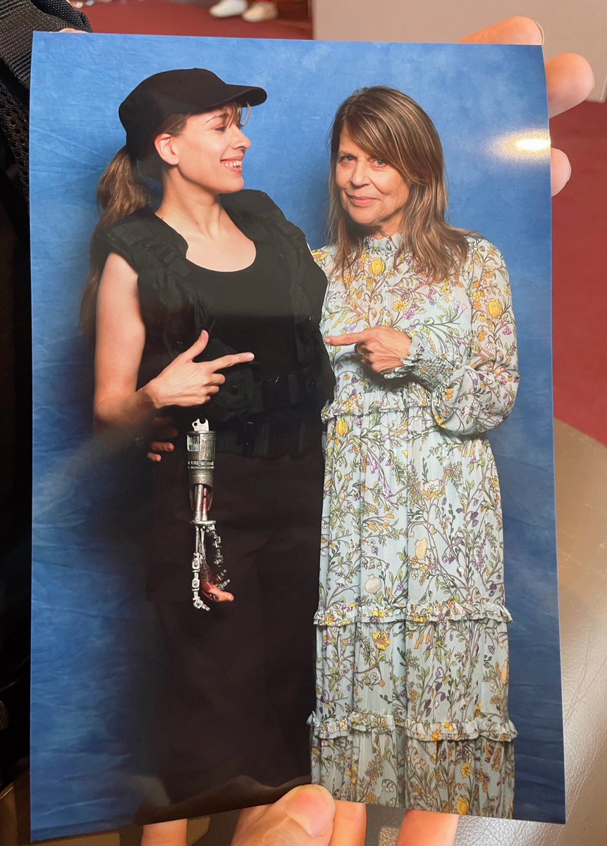 Happy Judgement Day! On August 29, Skynet became self-aware…
I had the opportunity to meet Linda Hamiltom in my Sarah Connor cosplay and it was a wonderful experience. She is super nice! 
#Terminator