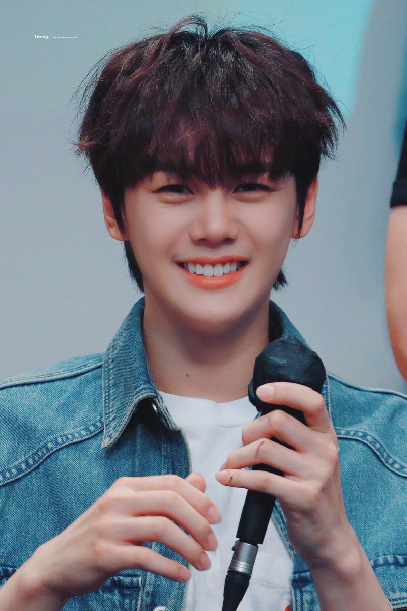 twenty_gv's tweet photo. 내 강아지 생일 너무 축하해 🤍
#여름_끝자락의_빛나는별_김규빈
#WithGyuEveryMoment
#HBD_GYUVIN https://t.co/tfwXXMFXrF