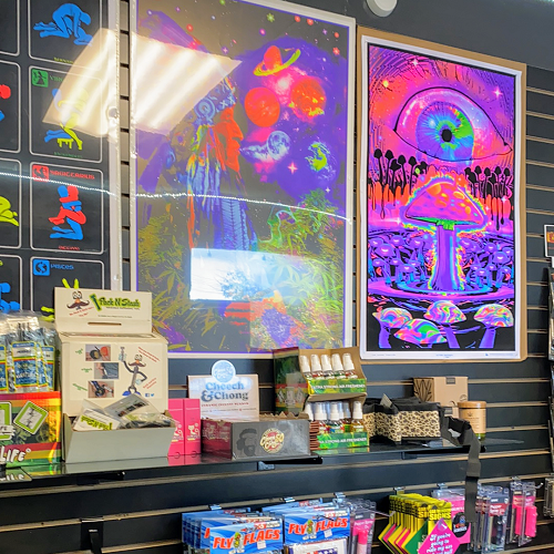 vibecityy_'s tweet image. We understand that everyone has different preferences and we do our best to cater to as many of them as possible, keeping our store stocked with a wide range of top-quality products. Stop by today!

#VibeCity #Newark bit.ly/3W3HBm0