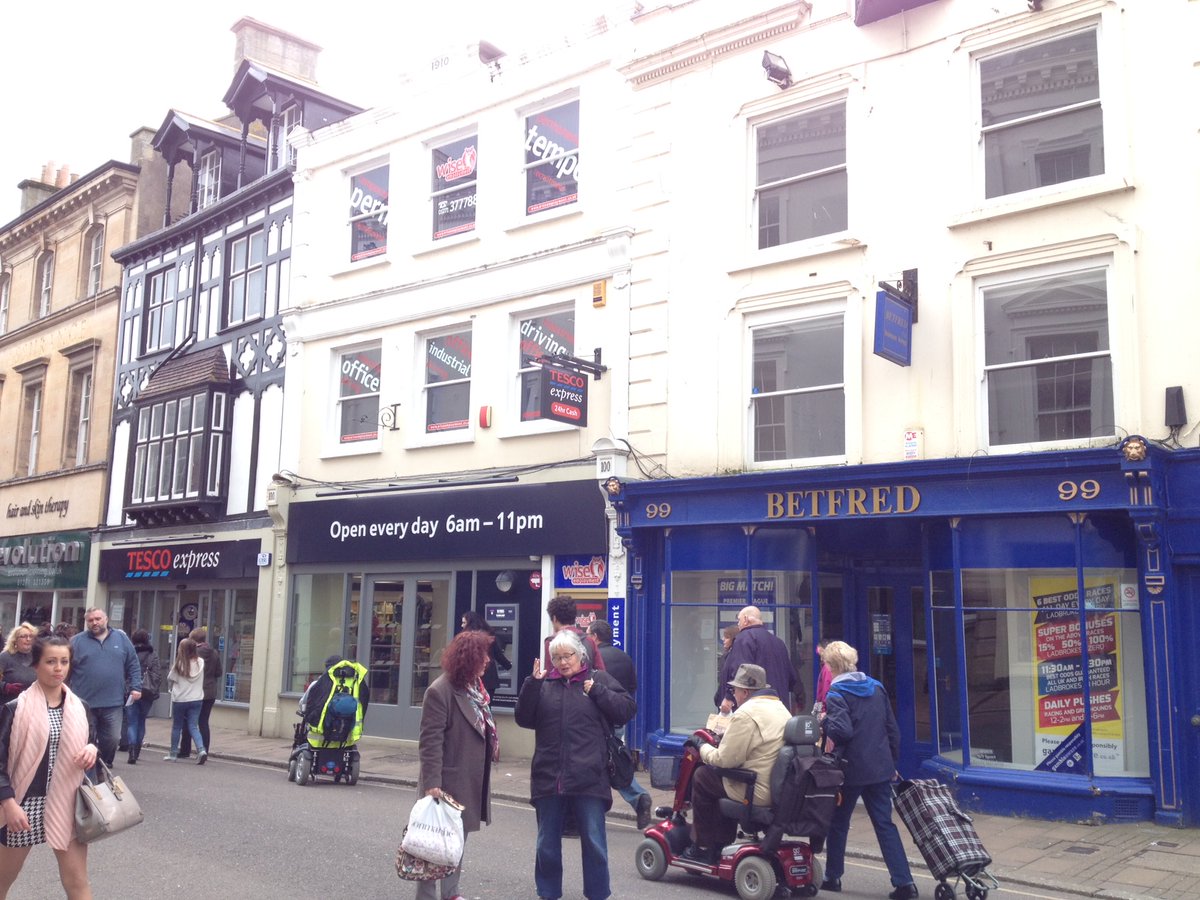 SUCCESSFUL OFFICE LETTING IN BARNSTAPLE
We have completed the letting of 100 High Street (upper floors) to local financial advisor Adam Neal. The premises provide office space extending to 1500 sq. ft. (139m2), with pavement entrance off the High Street.