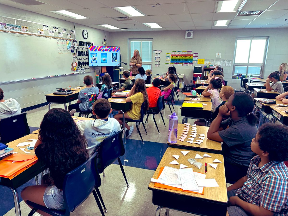 Mrs. Rybak tweet media