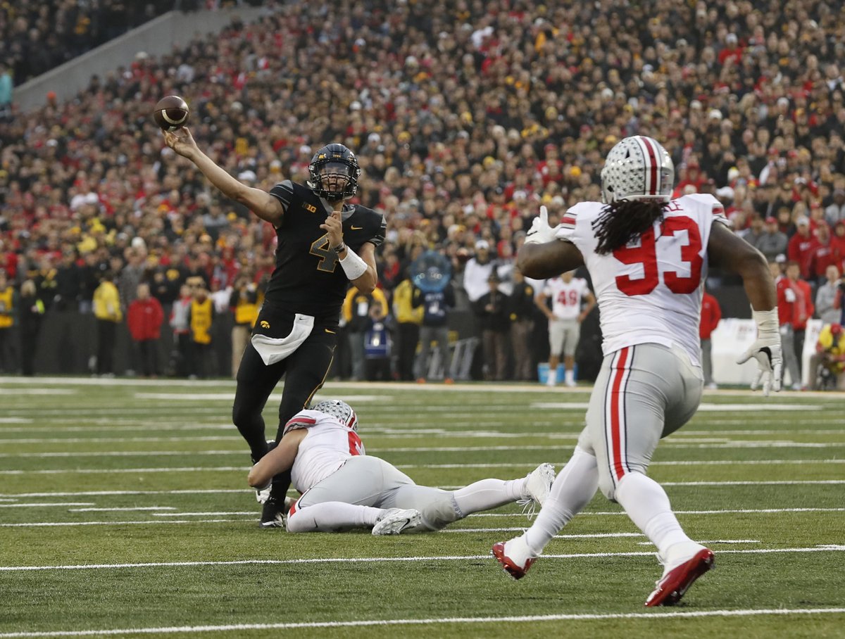 TheMcCollumEra's tweet image. Nate Stanley days away from Iowa Football
673 Completions
8,297 Yards
68 Passing Touchdowns 
Undefeated vs Iowa State, Nebraska, Minnesota
3 bowl game wins
In my opinion the greatest performance from an Iowa QB of all time (Ohio State 2017)
Hawkeye Legend