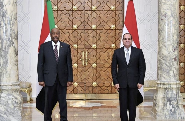 AJEnglish's tweet photo. Sudan’s top military general has arrived in Egypt on his first trip abroad since the country plunged into a bitter conflict https://t.co/fs7ah38BnM https://t.co/pAcn1Swv89