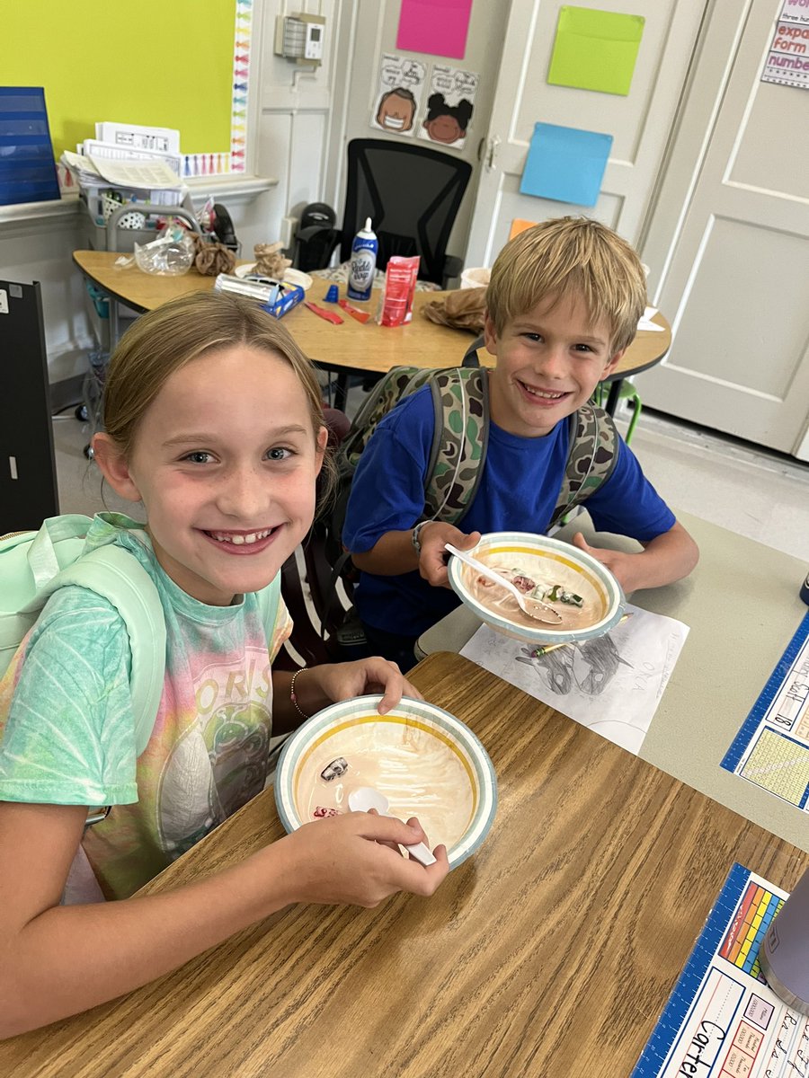 We loved our ice cream party for reaching 100 class points! We earned these points by exemplifying our class and school responsibilities. 🍦🍦🍦@MorrisBrandonES @Topperville2