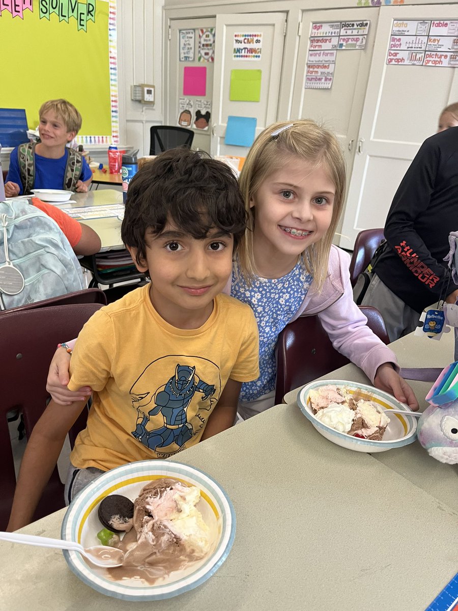 Hannah Moses tweet media