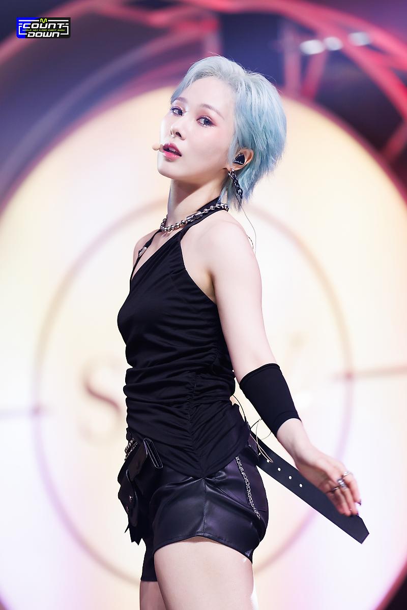 F4tSIXIa8AESohB?format=jpg&name=medium