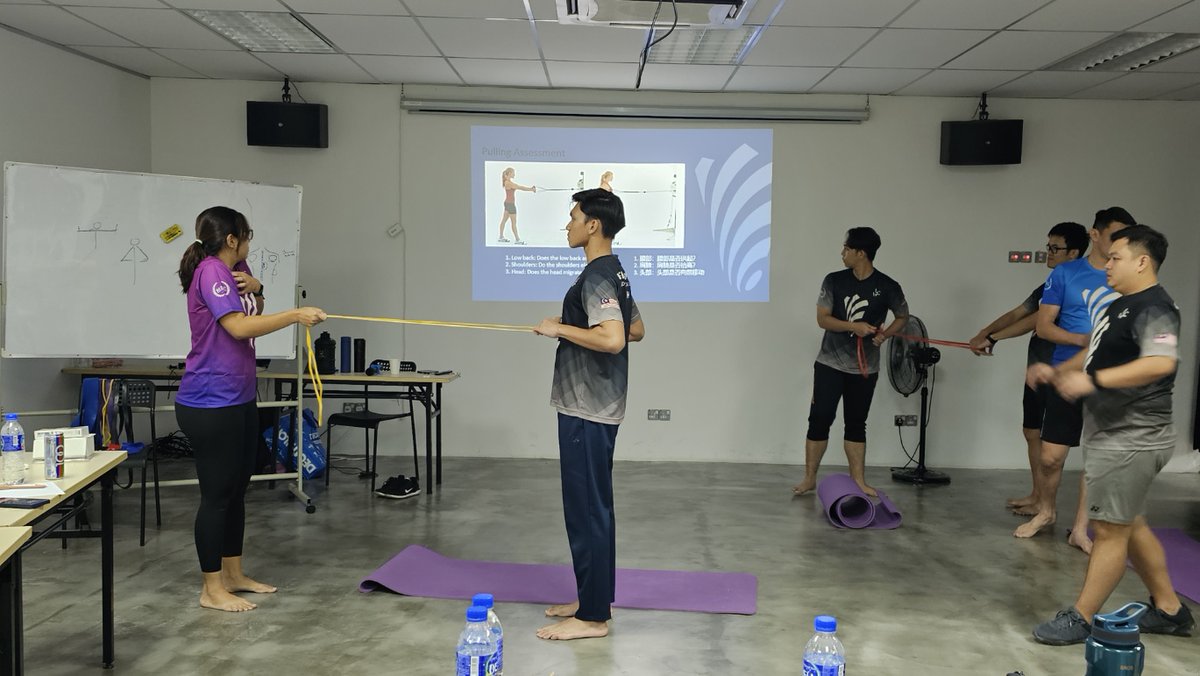 LCWAcademy's tweet photo. Thanks to MyWellness SportScience Consulting and Speaker for such a comprehensive overview and practices throughout the day. Up next: Effective Strength and Conditioning for Youth Badminton Players on Nov 13 (Mon). Registration link : https://t.co/iKXs1gChyz #mobility https://t.co/VGWUMhv88H