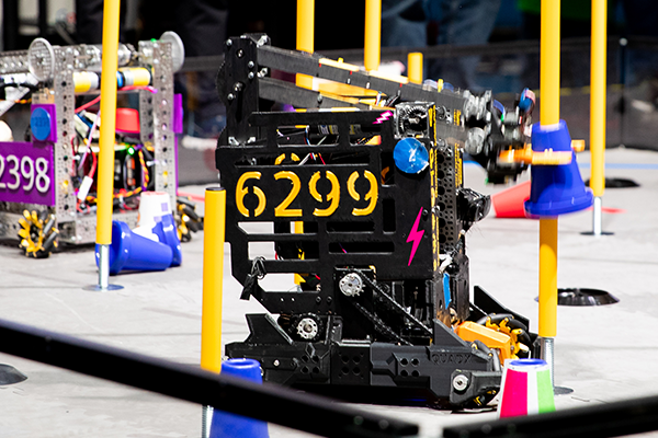 Innovation is the star of the show in #CENTERSTAGE presented by <a href="/RaytheonTech/">RTX</a>. FIRST Tech Challenge students around the world will apply creative STEM skills to build robots and compete in CENTERSTAGE. Learn more about the upcoming season! #FIRSTINSHOW hubs.ly/Q020n1f-0